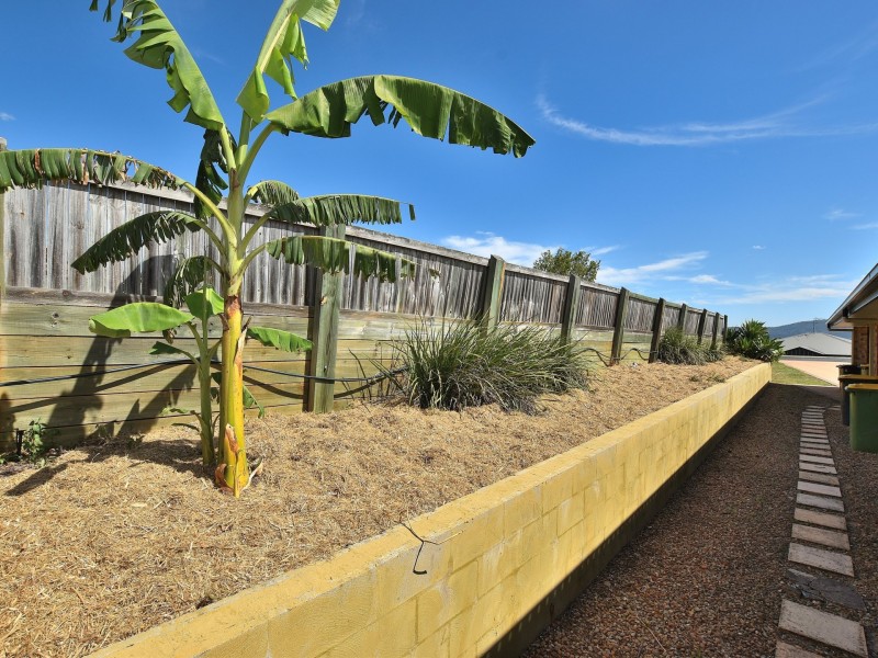 10 Golf Links Crt, Kilcoy QLD 4515