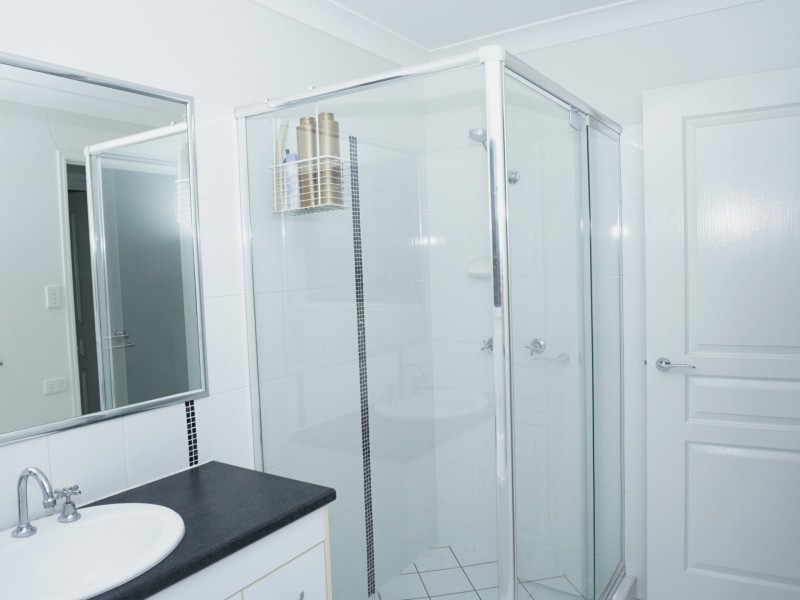 5 Burrows Street, Moore QLD 4306