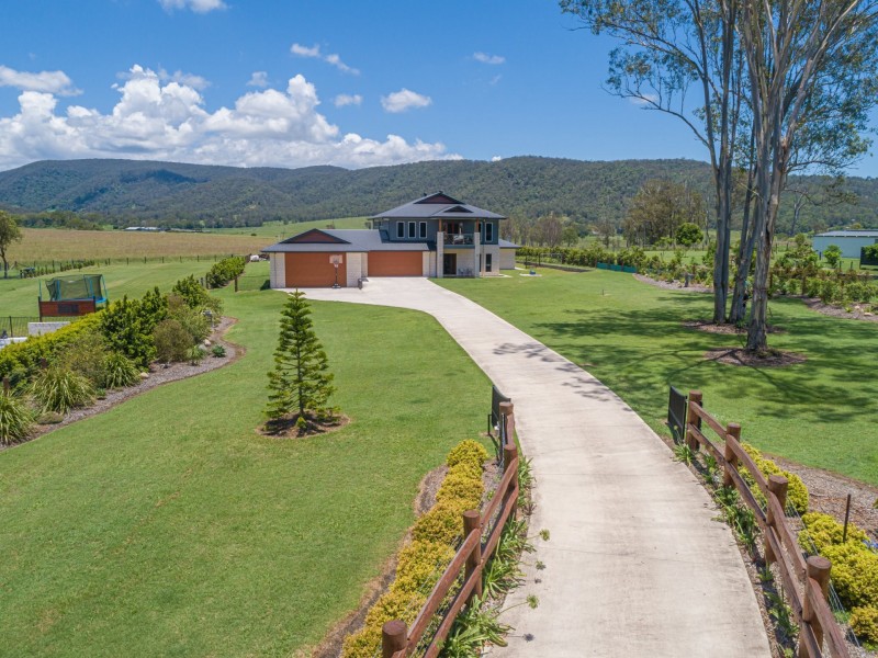 19 Cochran Street, Woodford QLD 4514