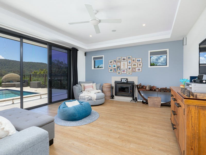 19 Cochran Street, Woodford QLD 4514