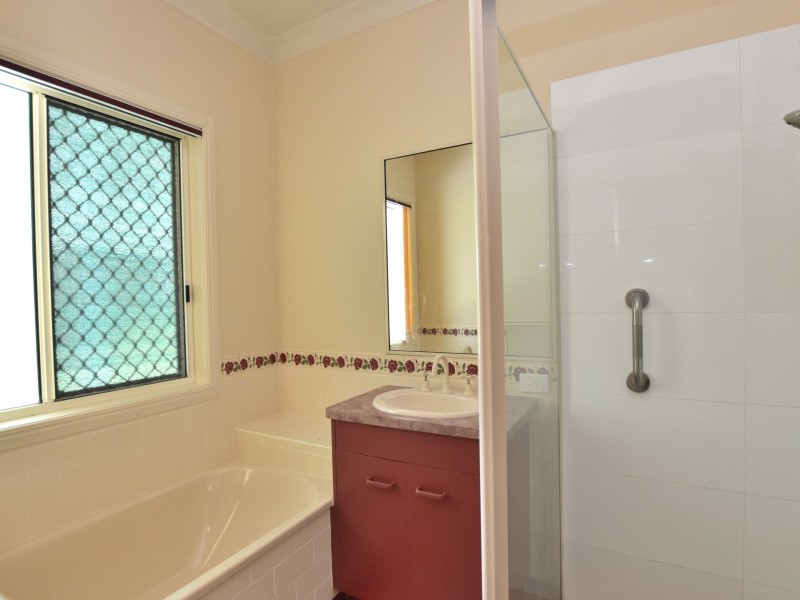 240 McLeod Lane, Delaneys Creek QLD 4514