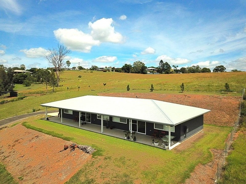 15 PINE TREE DRIVE, Winya QLD 4515