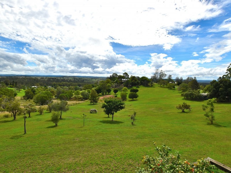 133 Greenhills Drive, Blackbutt QLD 4306