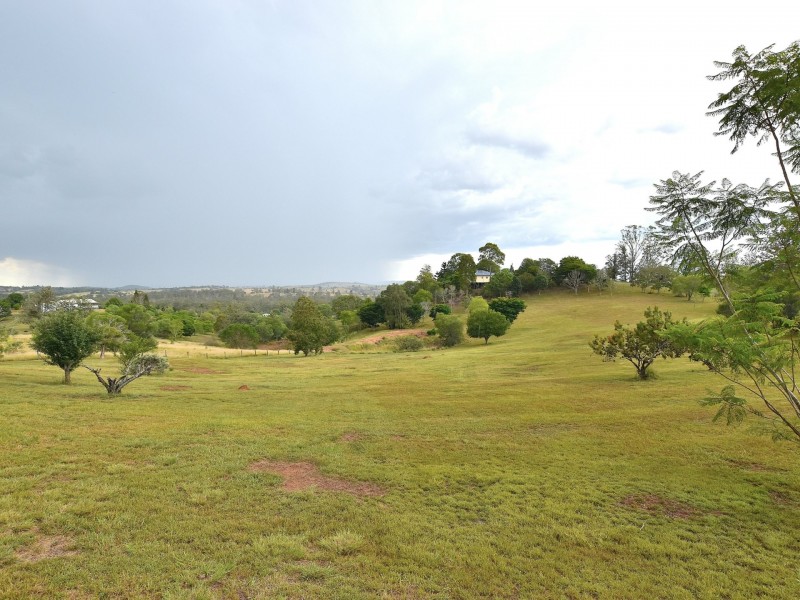 133 Greenhills Drive, Blackbutt QLD 4306