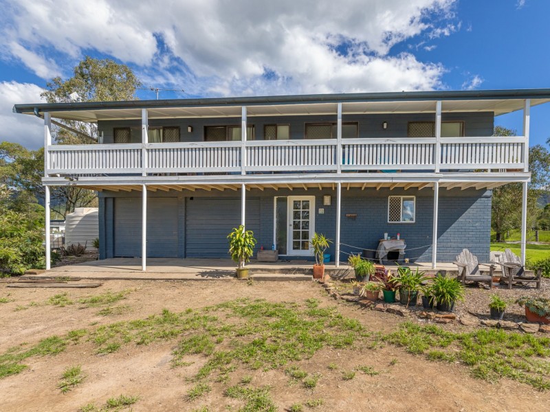 1405 Neurum Road, Mount Archer QLD 4514
