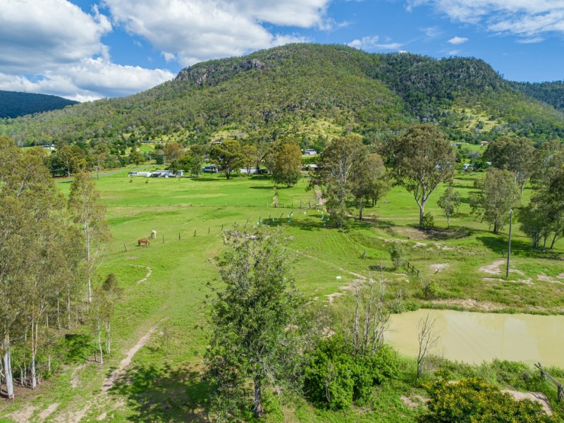 1405 Neurum Road, Mount Archer QLD 4514