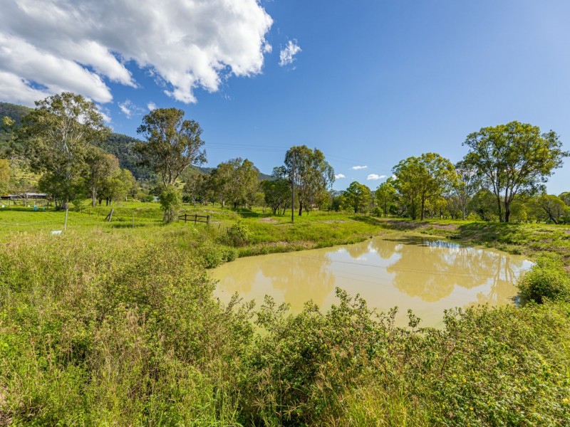 1405 Neurum Road, Mount Archer QLD 4514