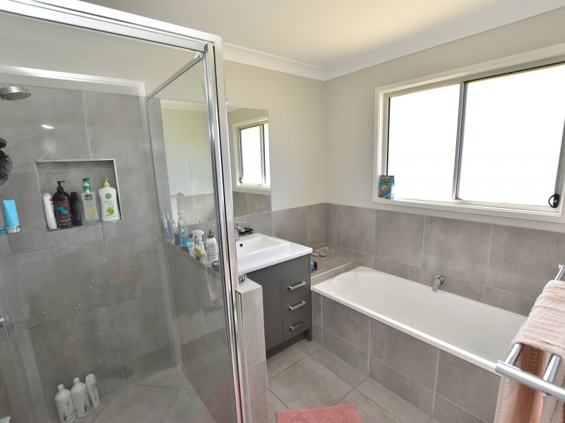 495 Spring Creek Road, Harlin QLD 4306