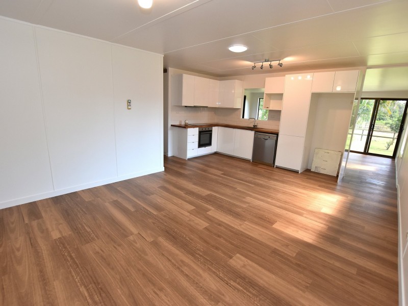 31 Mimosa Street, Woodford QLD 4514