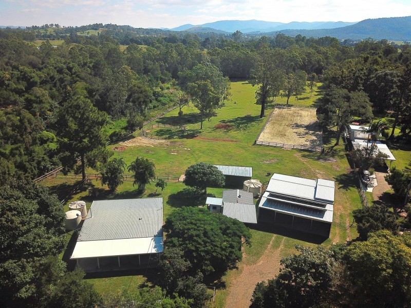 31 Mimosa Street, Woodford QLD 4514