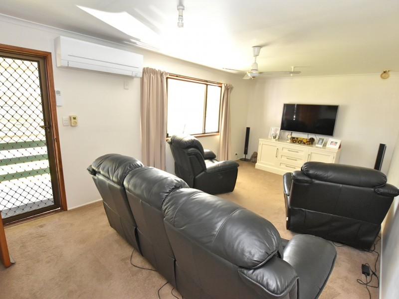 32 Robson Street, Kilcoy QLD 4515