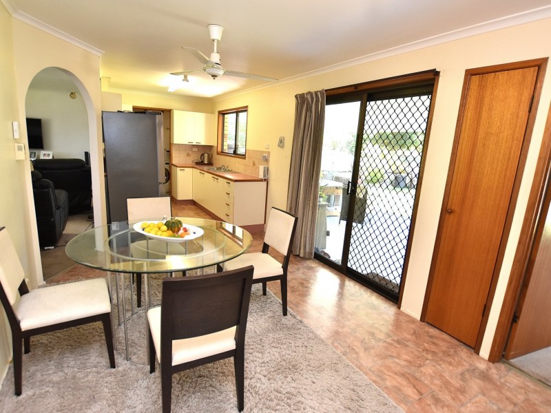 32 Robson Street, Kilcoy QLD 4515