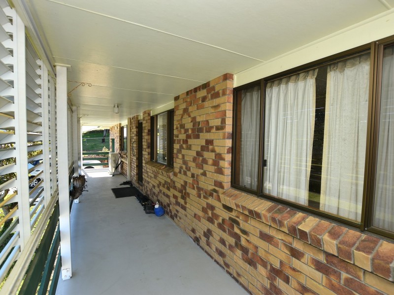32 Robson Street, Kilcoy QLD 4515