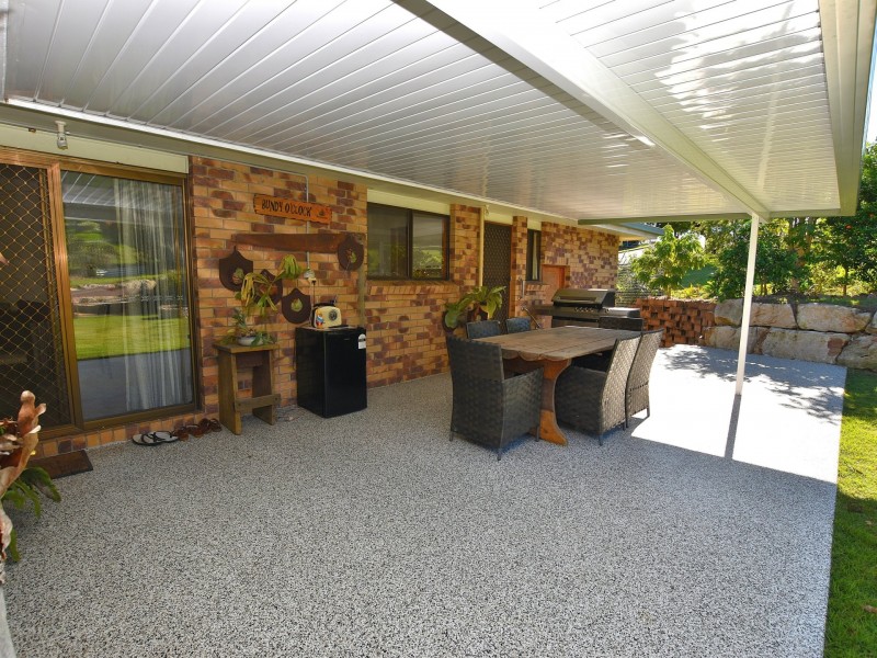 32 Robson Street, Kilcoy QLD 4515