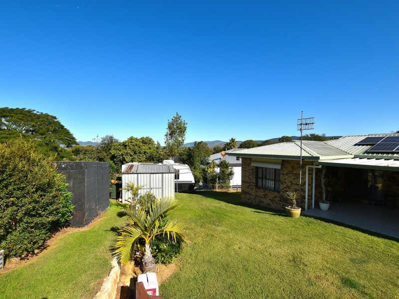 32 Robson Street, Kilcoy QLD 4515