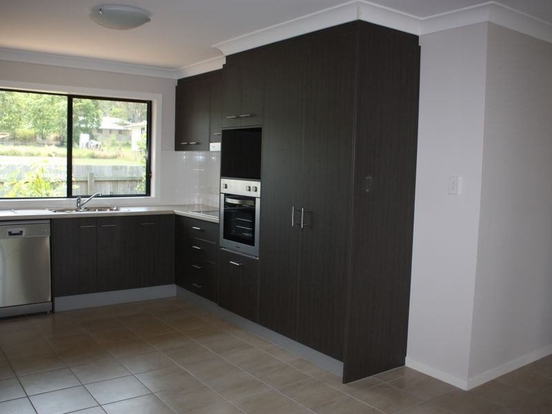 7/4 Robson Street, Kilcoy QLD 4515