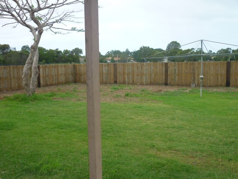 190 Kianawah Rd, Wynnum West QLD 4178