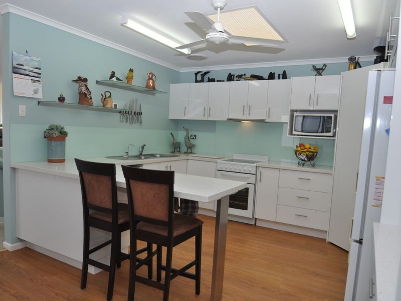 87 Oceana Terrace, Manly QLD 4179