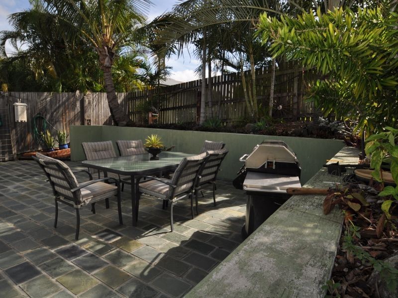 87 Oceana Terrace, Manly QLD 4179