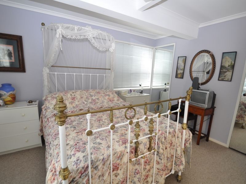 87 Oceana Terrace, Manly QLD 4179