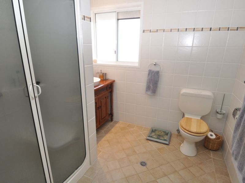 87 Oceana Terrace, Manly QLD 4179
