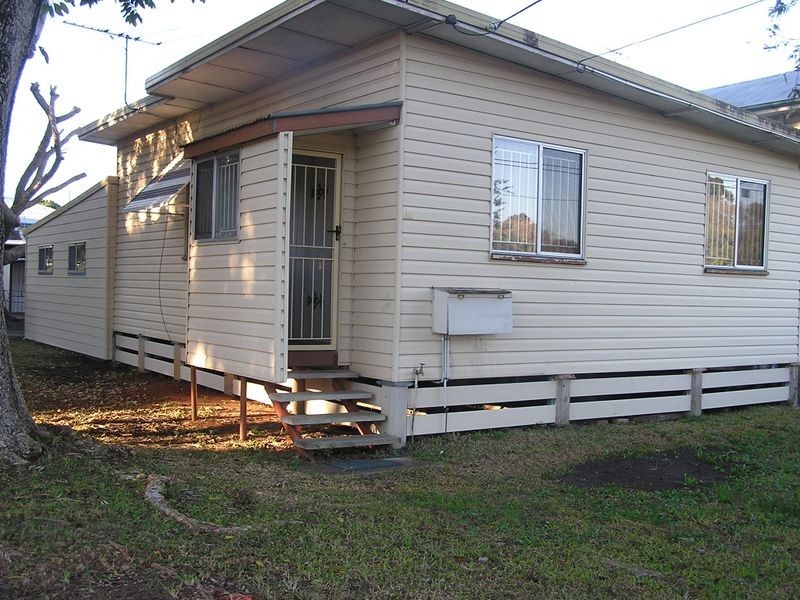 35 Andrew Street, Lota QLD 4179