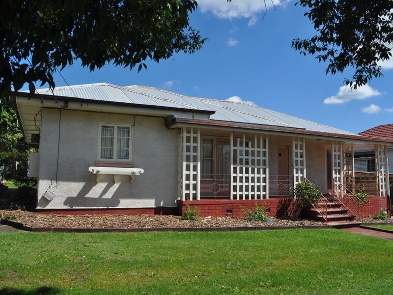 34 Kitchener Street, Wynnum QLD 4178