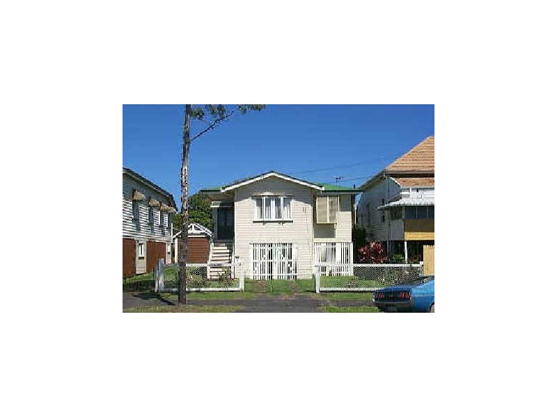 74 Clara Street, Wynnum QLD 4178