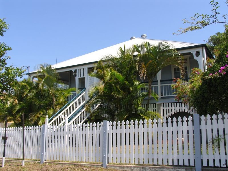 151 Carlton Terrace, Manly QLD 4179