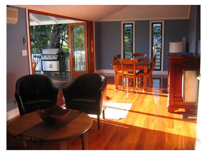 151 Carlton Terrace, Manly QLD 4179