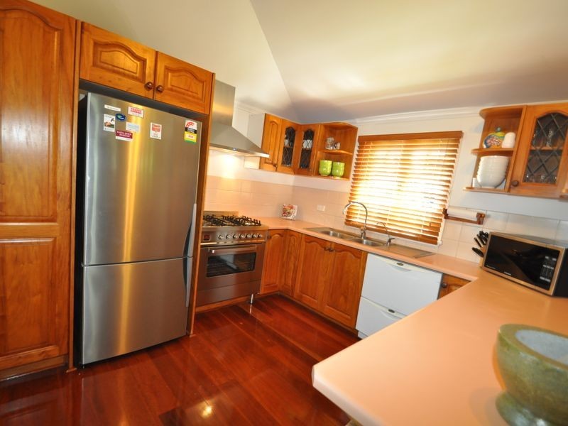 151 Carlton Terrace, Manly QLD 4179