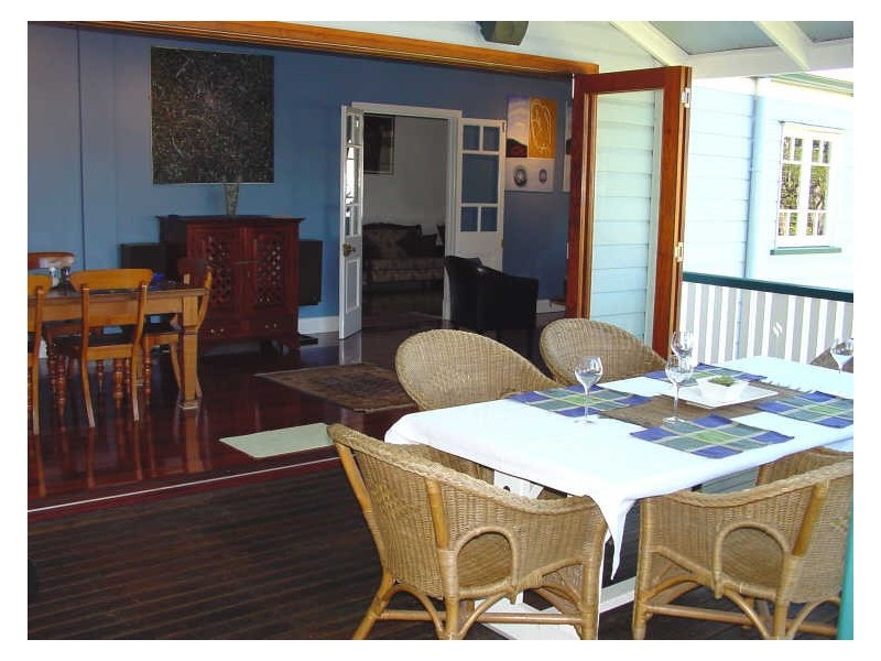 151 Carlton Terrace, Manly QLD 4179