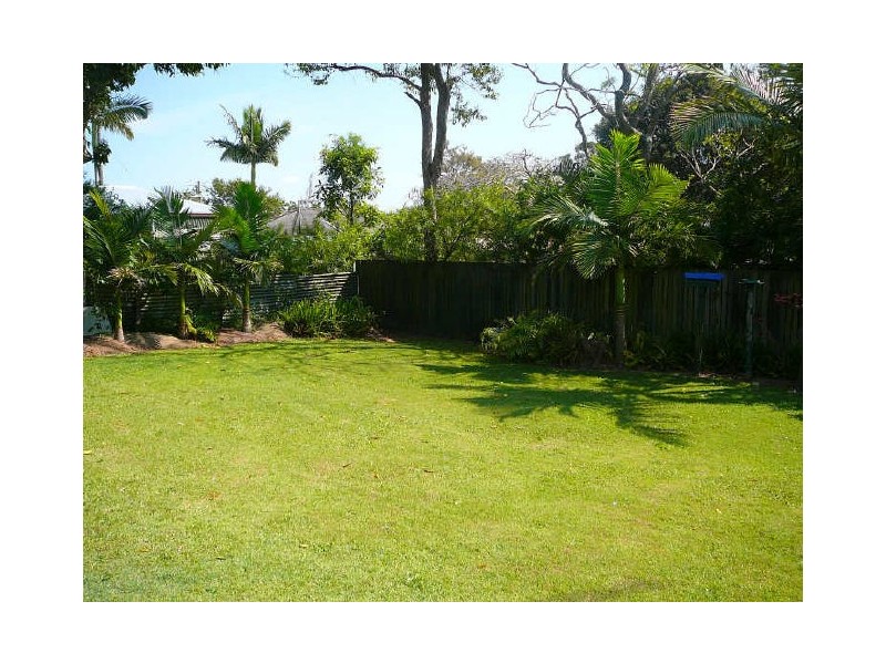 75 Empire Avenue, Manly West QLD 4179