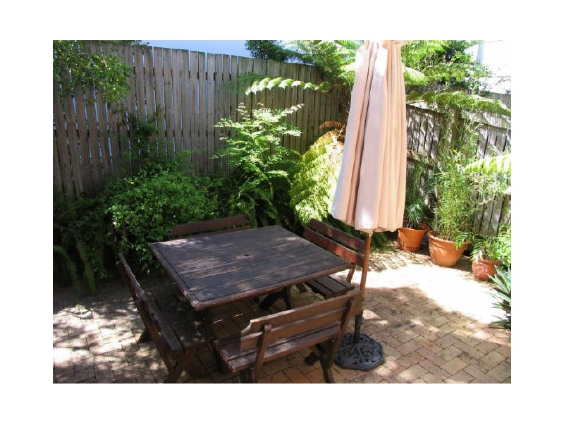 6/163 Kingsley Terrace, Manly QLD 4179