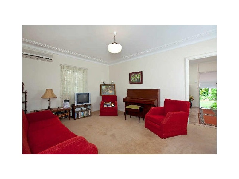 47 Mackenzie St, Manly West QLD 4179