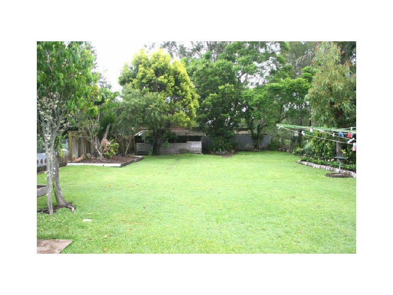 28 Crawford Rd, Wynnum West QLD 4178