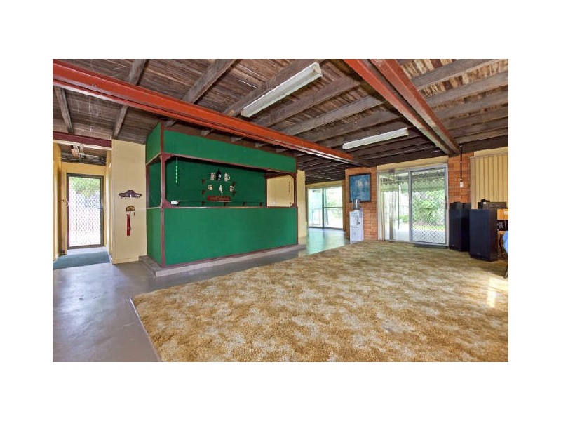 39 Kianawah Rd, Wynnum West QLD 4178