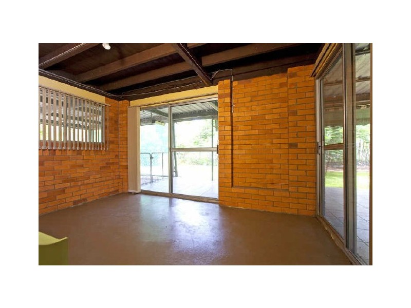39 Kianawah Rd, Wynnum West QLD 4178