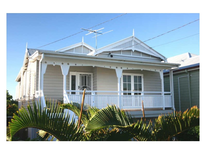 99 Waterview Avenue, Wynnum QLD 4178