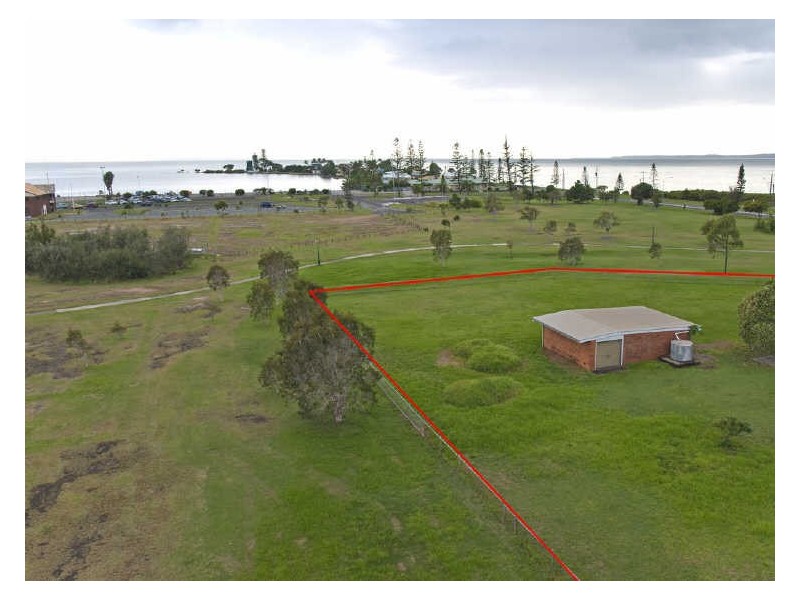 48 Little Shore Street, Cleveland QLD 4163