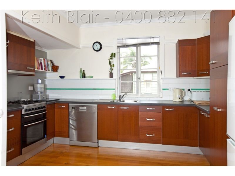 35 Haig Street, Wynnum West QLD 4178
