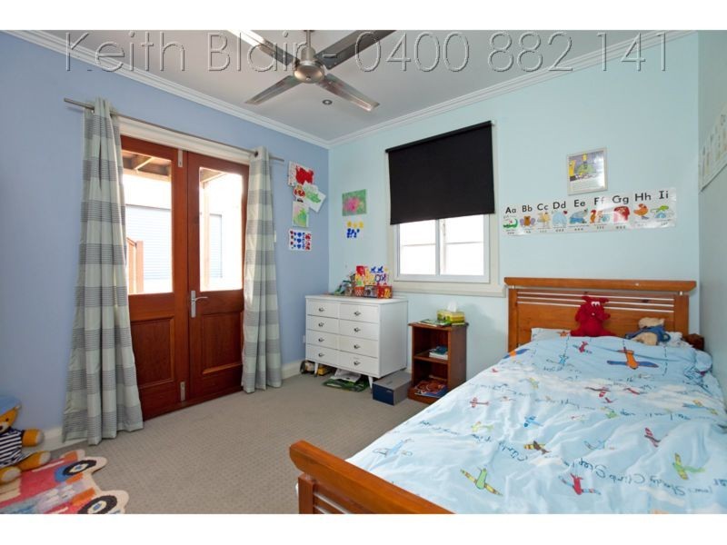 35 Haig Street, Wynnum West QLD 4178