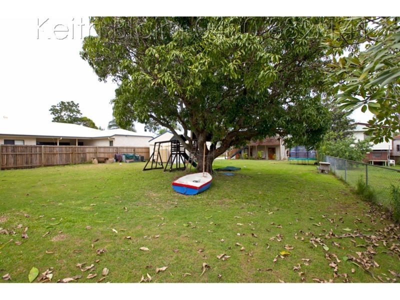 35 Haig Street, Wynnum West QLD 4178