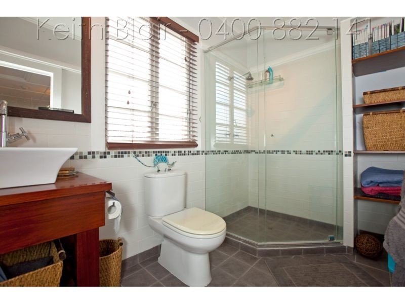 35 Haig Street, Wynnum West QLD 4178