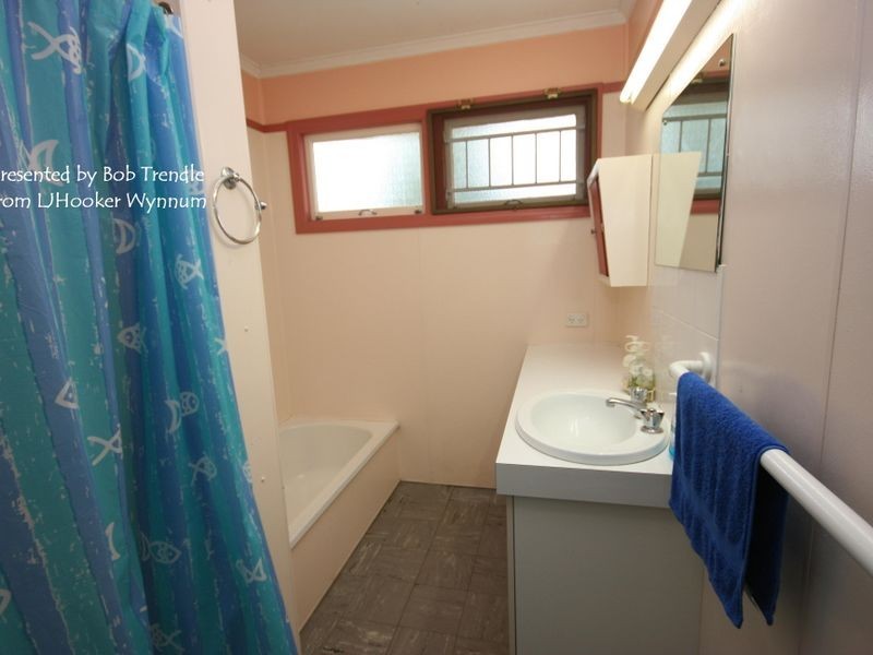 49 Waterview Avenue, Wynnum QLD 4178