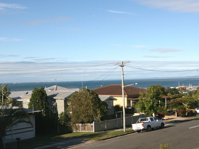 83 Carlton Terrace, Wynnum QLD 4178