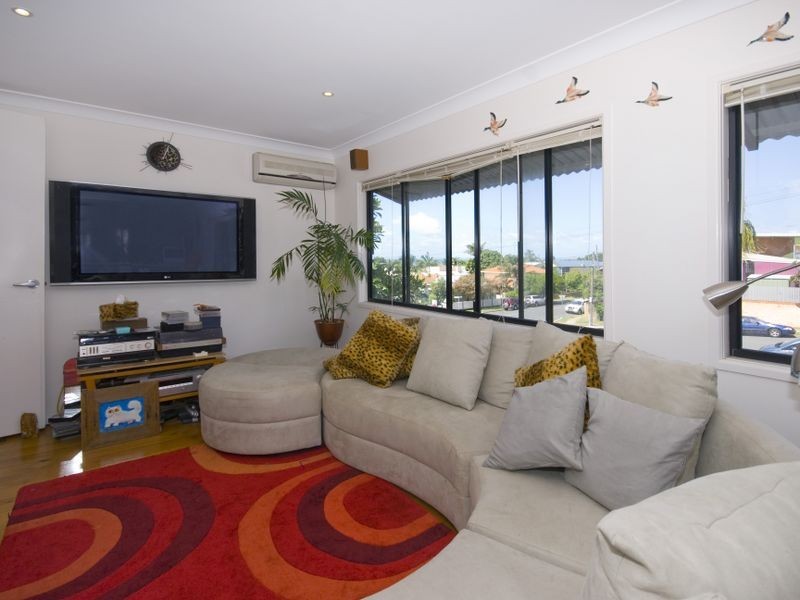 72 Akonna Street, Wynnum QLD 4178