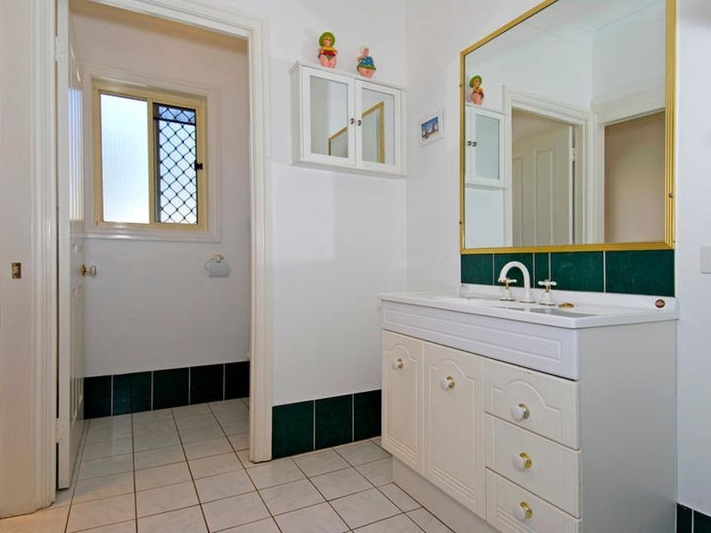 7 Constellation Way, Wynnum QLD 4178