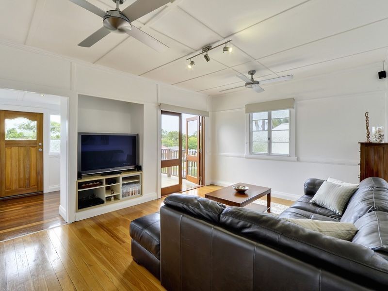 35 Haig St, Wynnum West QLD 4178