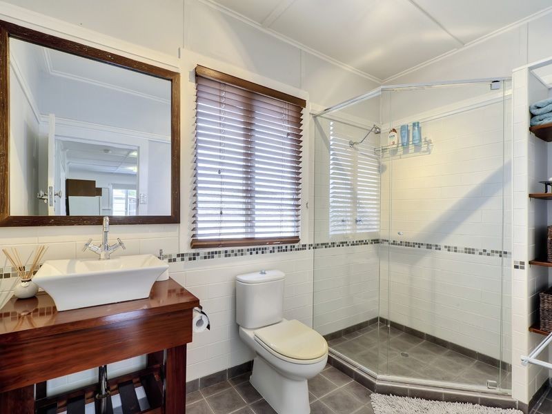 35 Haig St, Wynnum West QLD 4178